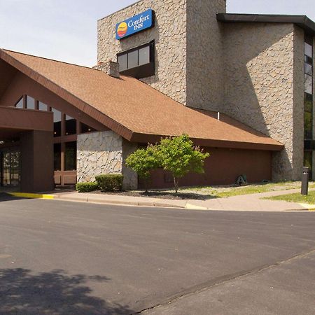Comfort Inn & Suites Syracuse-Carrier Circle Восток Сиракьюс Экстерьер фото