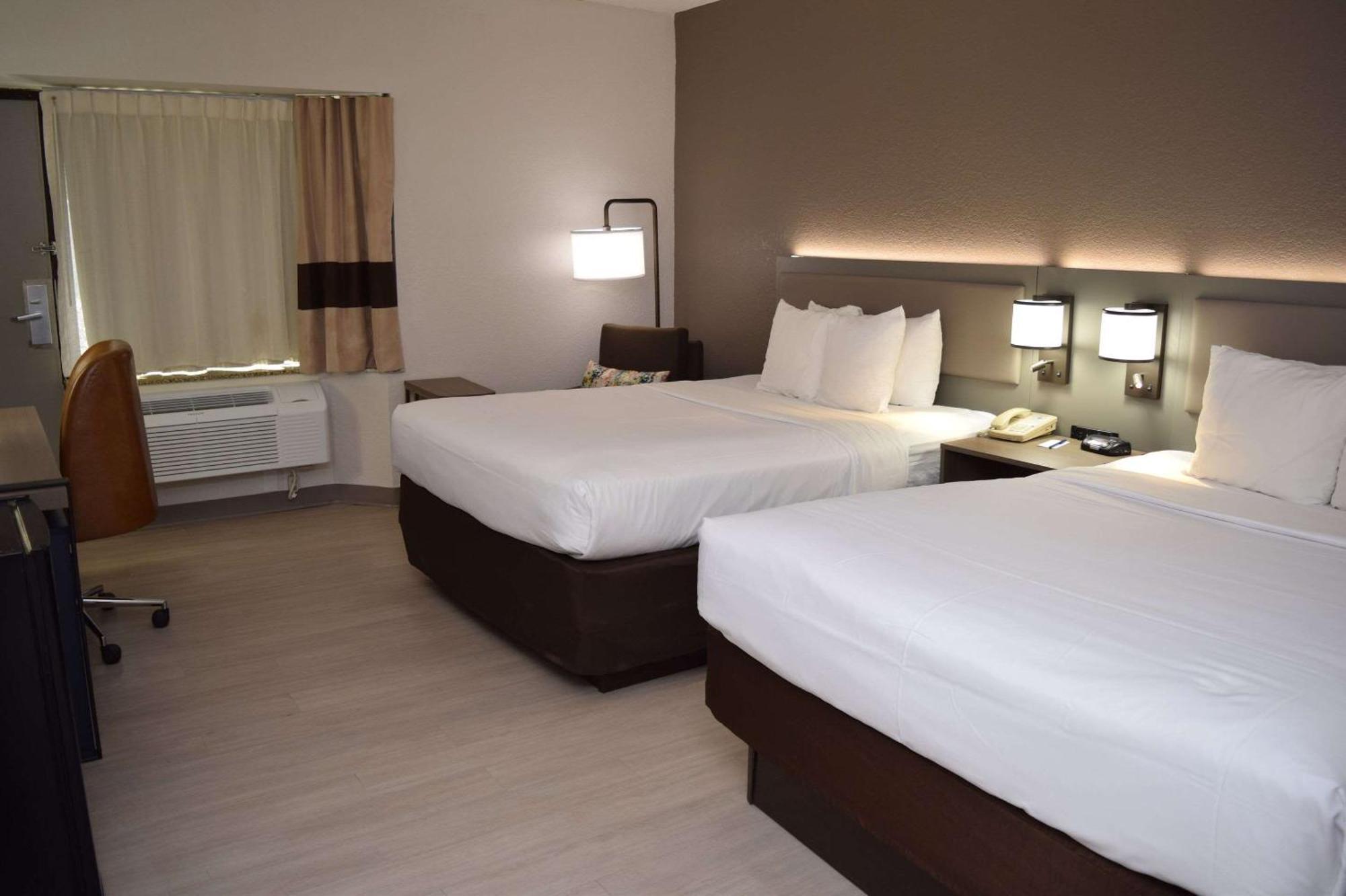 Comfort Inn & Suites Syracuse-Carrier Circle Восток Сиракьюс Экстерьер фото