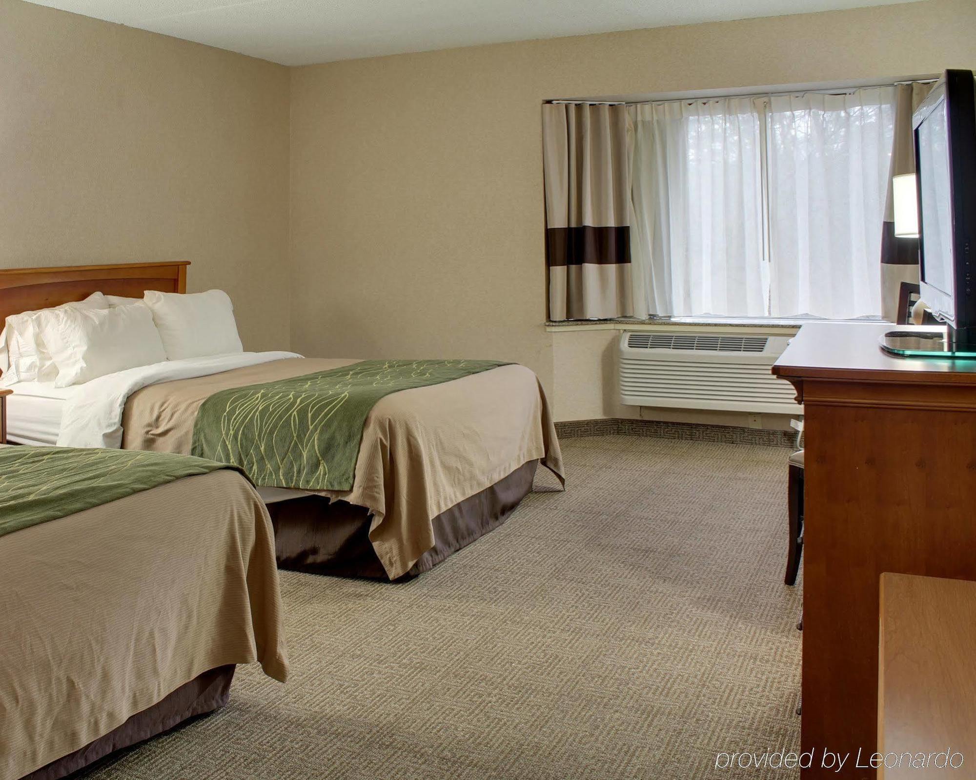 Comfort Inn & Suites Syracuse-Carrier Circle Восток Сиракьюс Экстерьер фото